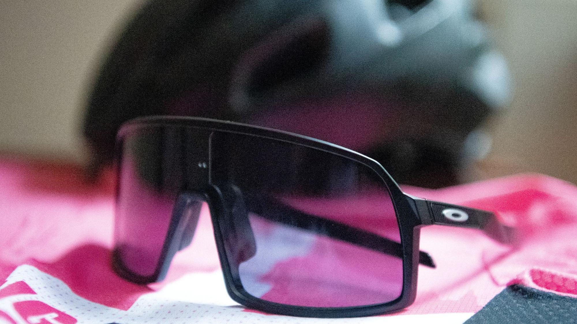 Eine Sportbrille
