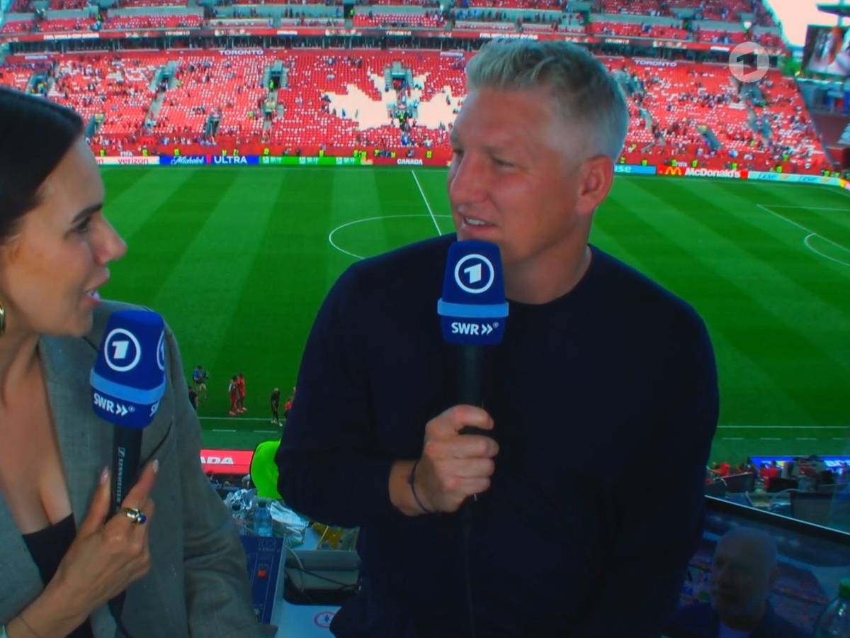 ARD-Duo Esther Sedlaczek und Bastian Schweinsteiger bei der WM 2026.