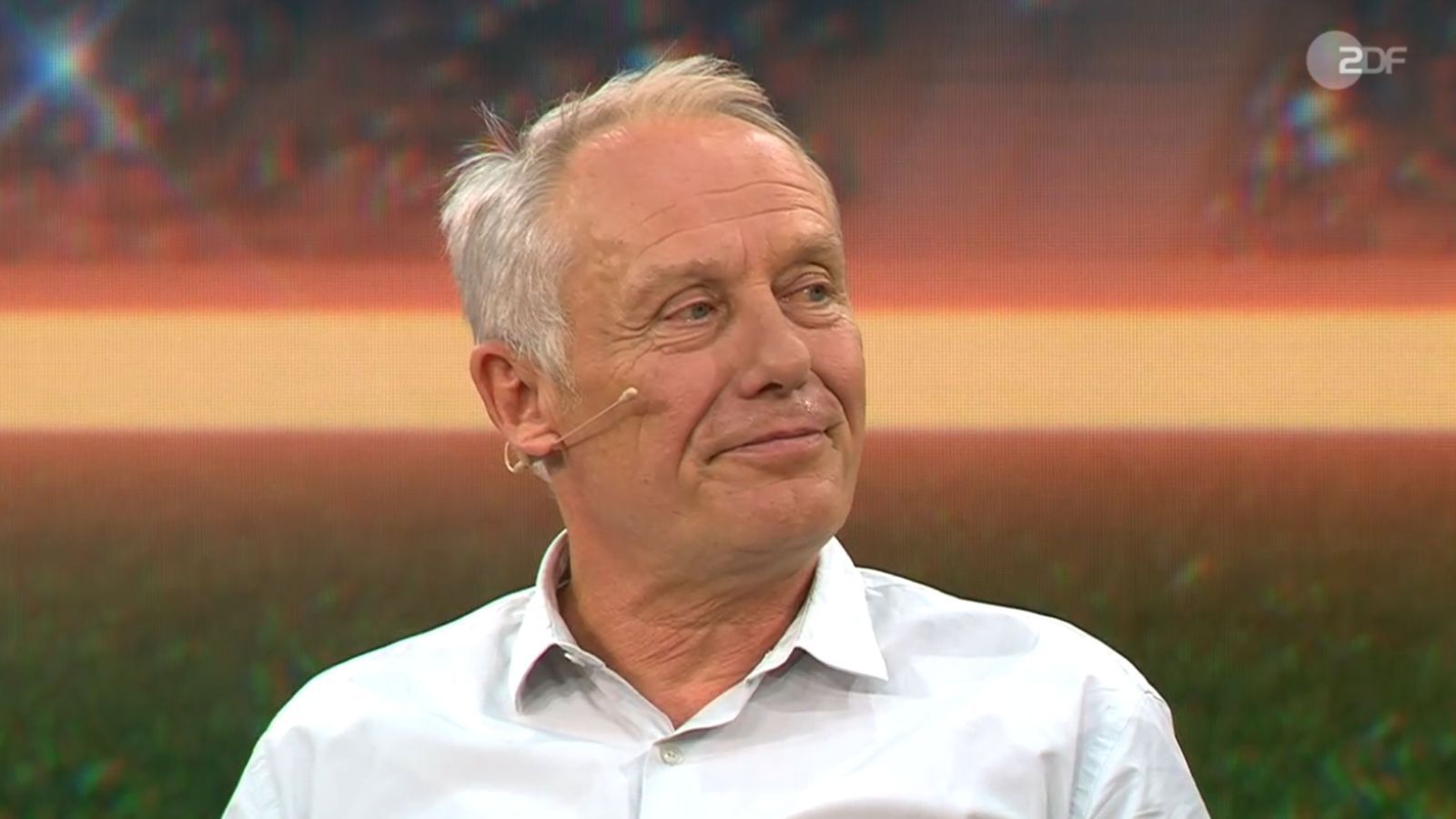 Seine Pause vom Fußball nutzte Christian Streich im Buchklub und beim Reparieren von Fahrrädern. (Bild: ZDF)