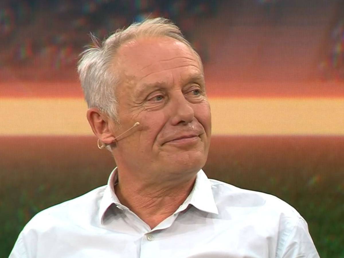 Seine Pause vom Fußball nutzte Christian Streich im Buchklub und beim Reparieren von Fahrrädern. (Bild: ZDF)