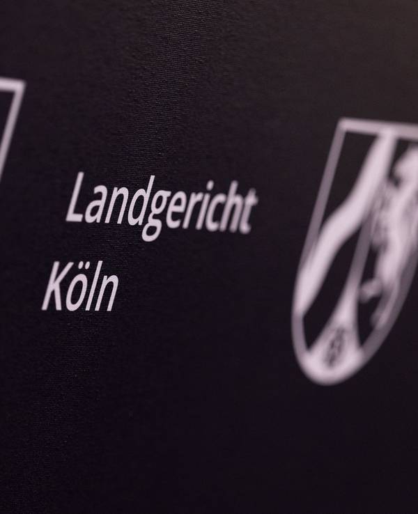 76-Jährige soll an Demenz erkrankten Ehemann erstochen haben