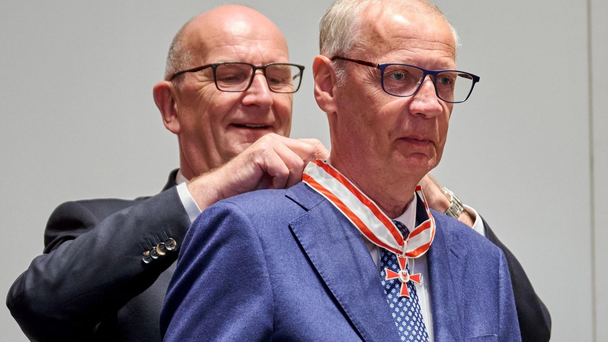 Ministerpräsident Woidke verleiht Landesverdienstorden