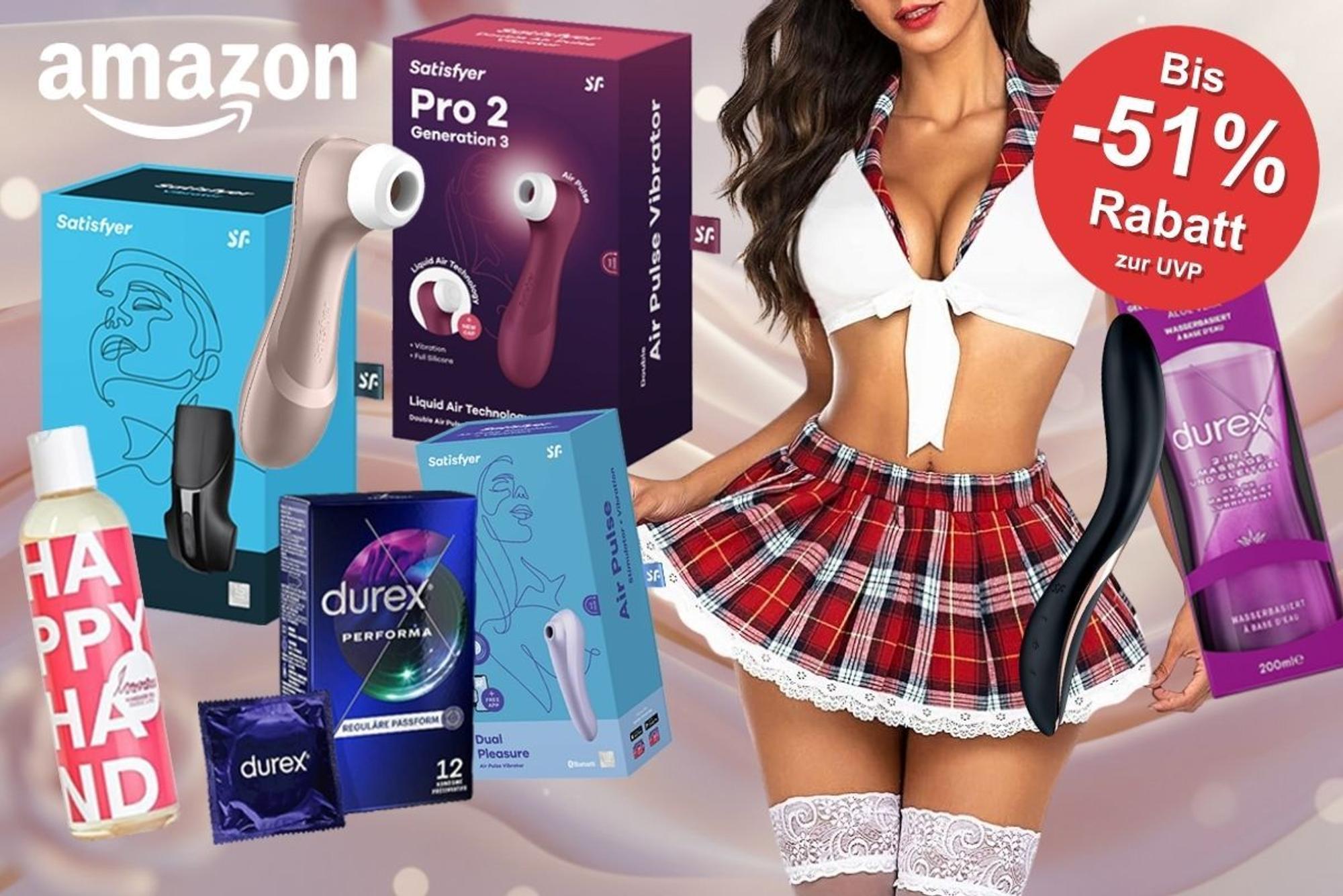 Amazon Erotik-Sale Collage mit verschiedenen Produkten: Satisfyer Pro 2 Generation 3, Satisfyer Dual Pleasure Air Pulse Vibrator, ein weiterer Satisfyer Air Pulse Stimulator, Durex Performa Kondome, Durex 2-in-1 Massagegel, eine Happy Hand Gleitcreme sowie ein schwarzer Vibrator. Daneben eine Frau in erotischem Kostüm. Links oben das Amazon-Logo. Rechts oben roter Button mit der Aufschrift „Bis -51 % Rabatt zur UVP".