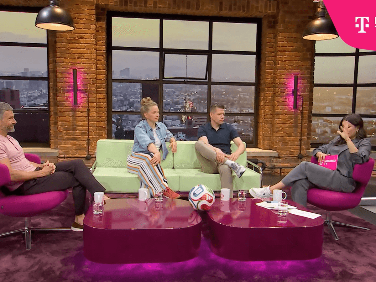 Die Runde im Breakfast Club von MagentaTV während der WM 2026 am 12. Juni. Foto: MagentaTV