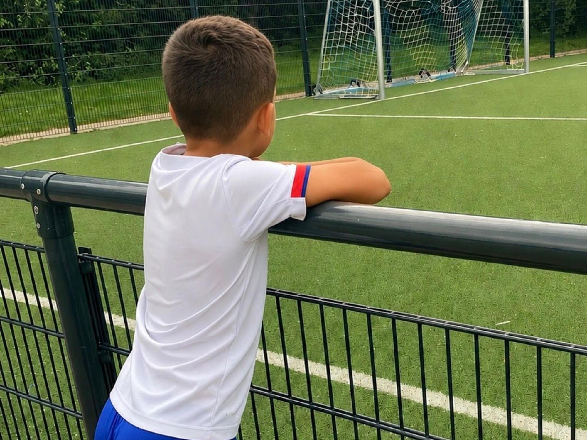 Er möchte einfach nur kicken – die Mutter des Zehnjährigen sucht verzweifelt einen Fußballverein.