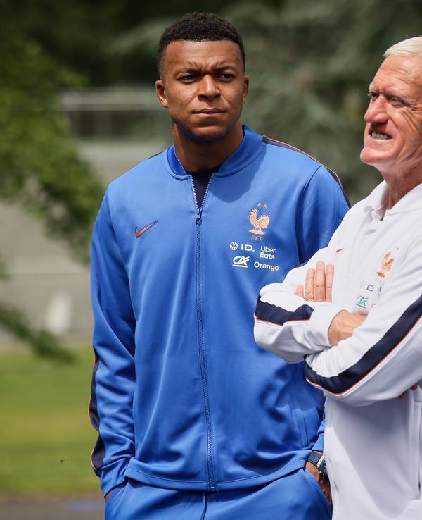 Kylian Mbappé und Didier Deschamps