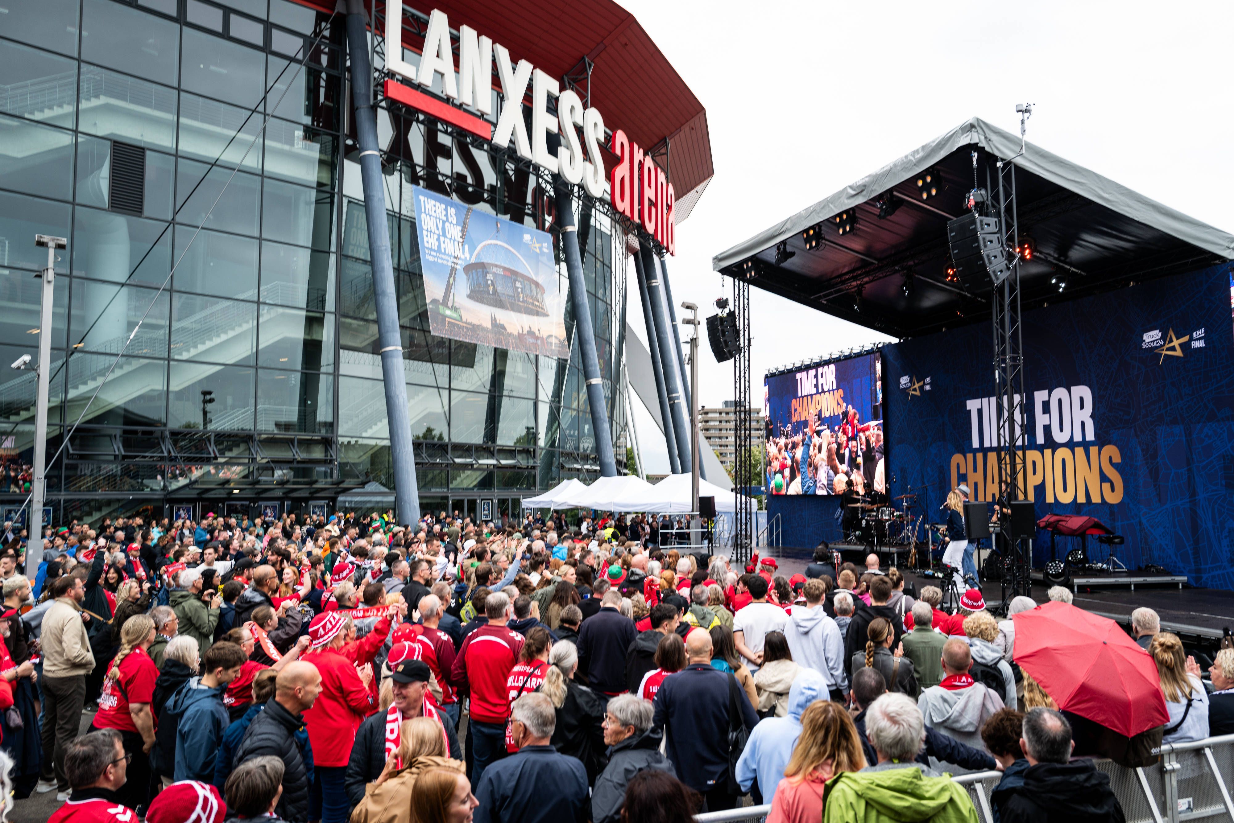 Eröffnungsfeier an der Lanxess Arena.
