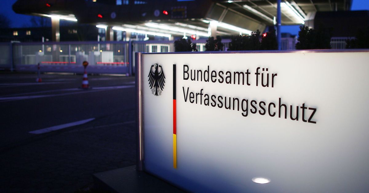 Verfassungsschutz warnt: Rechte "Christfluencer" mit AfD-Nähe verbreiten Extremismus im Netz