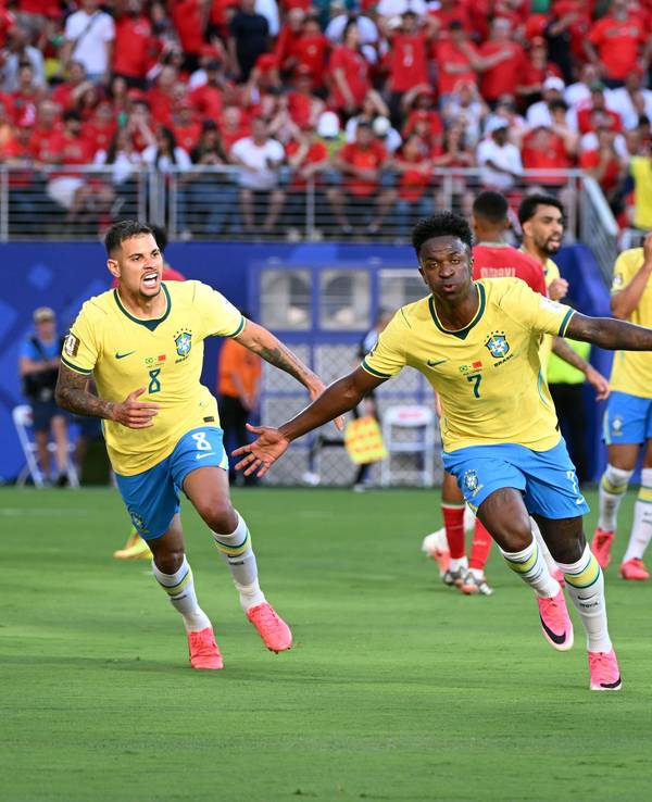 Torjubel von Vinicius Junior beim WM-Spiel Brasilien - Marokko.