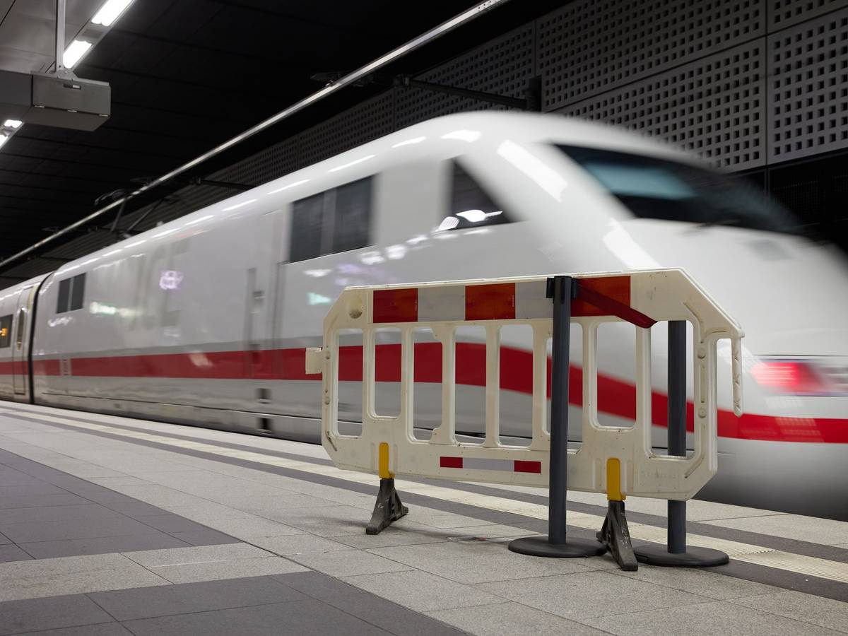 Bahnstrecke zwischen Berlin und Hamburg