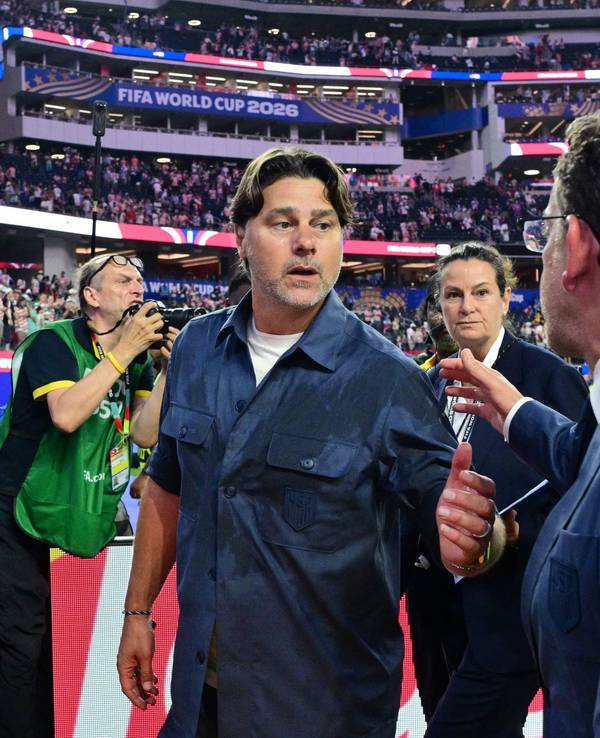 Bei der WM 2026 geht Mauricio Pochettino nach dem Spiel der USA aus dem Stadion.