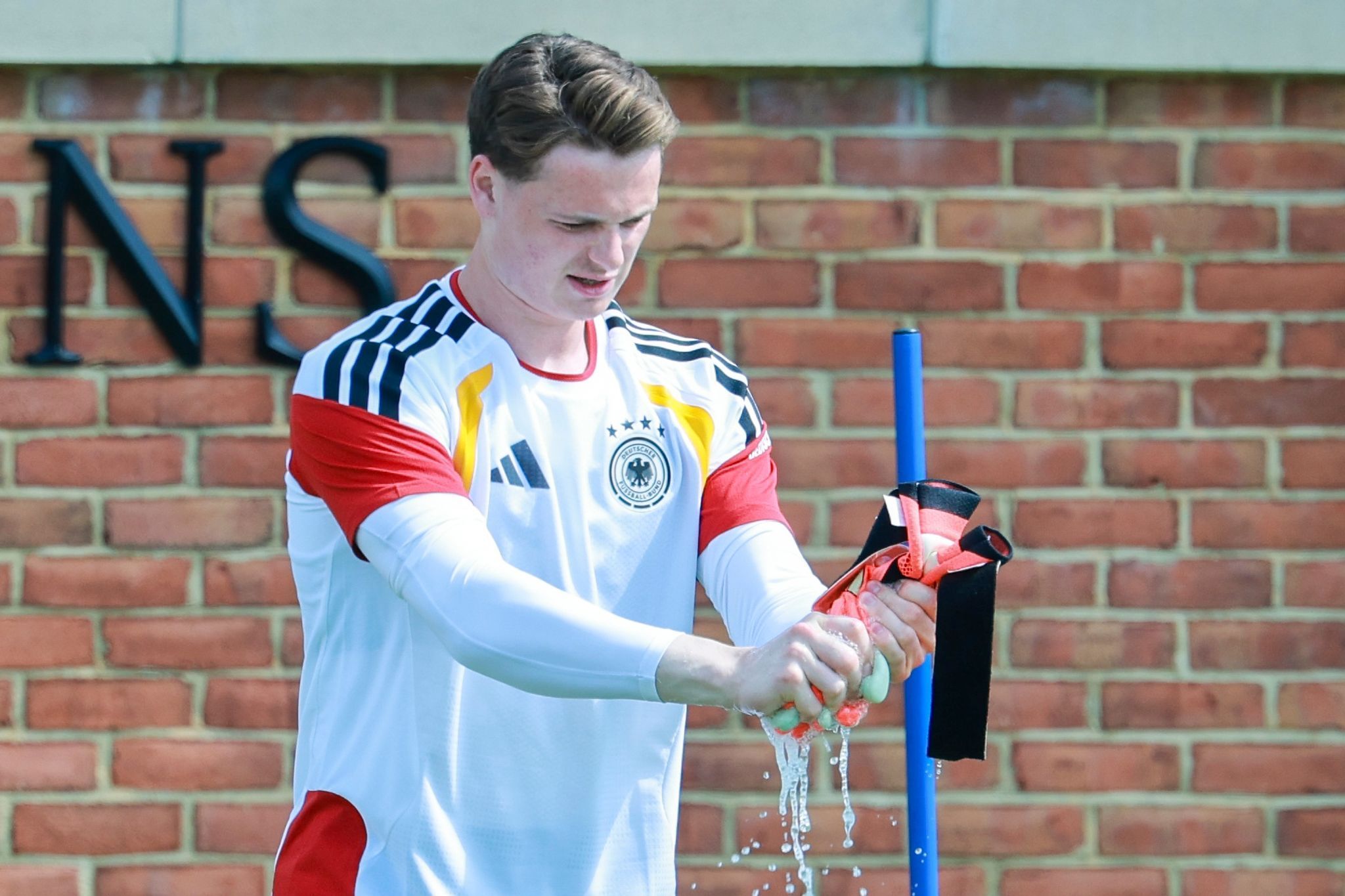 Jonas Urbig