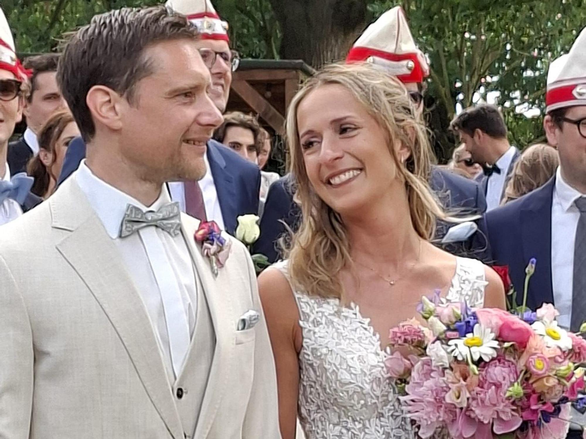 Tommy Engel und Sandra Wüst bei ihrer Hochzeit.