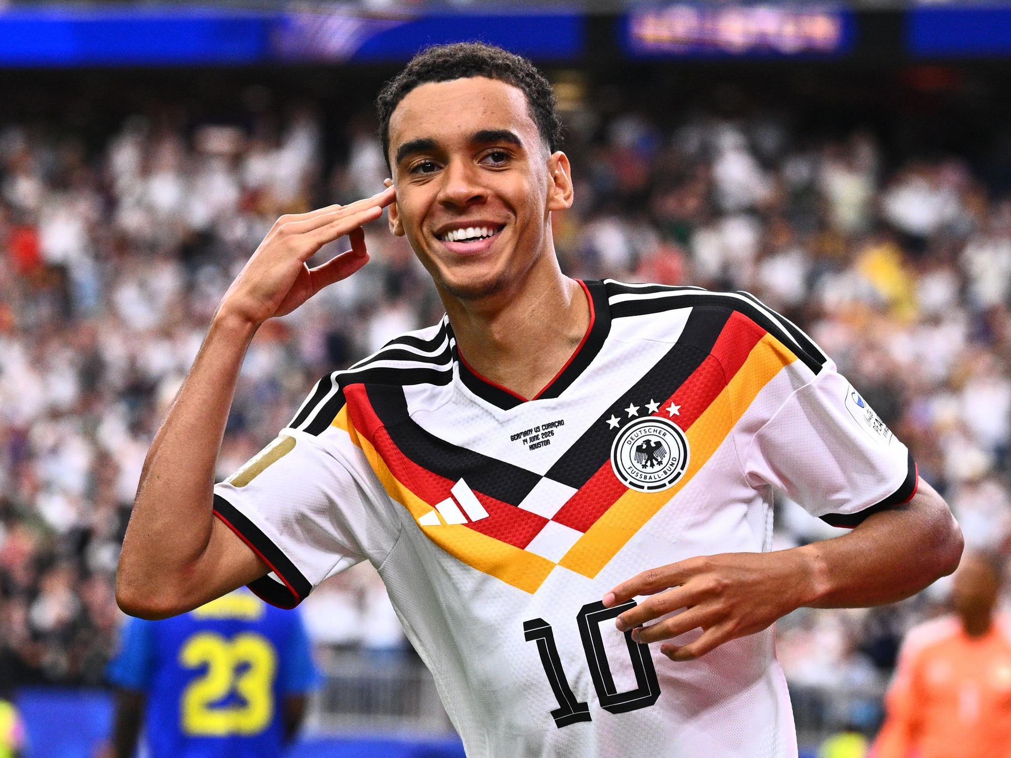 Jamal Musiala (Deutschland) bejubelt sein Tor.