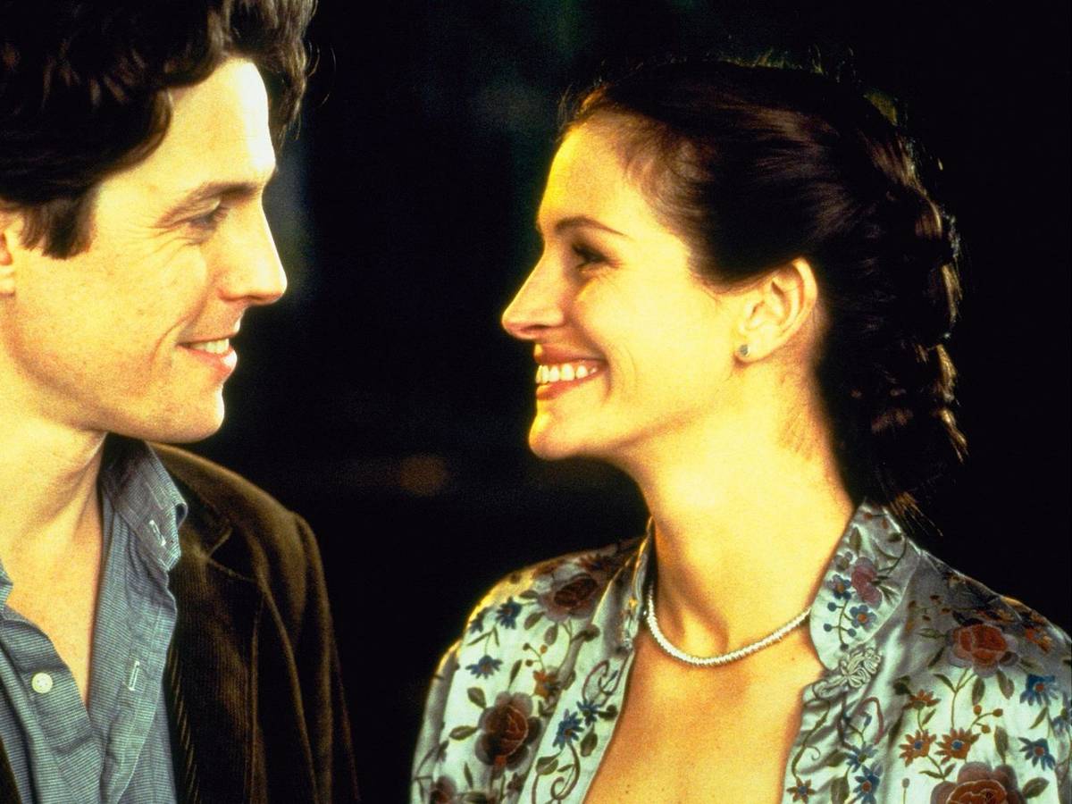 William Thacker (Hugh Grant) hat sein Herz an Anna Scott (Julia Roberts) verloren. (Bild: SAT.1/1999 PolyGram Filmed Entertainment, Inc. All Rights Reserved.)