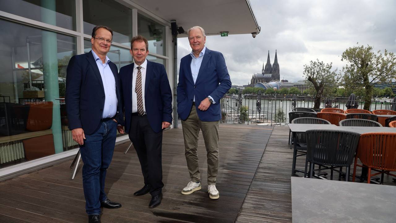 Horst Harbusch-Geier, Ralf Nüsser und Gerald Böse auf den Rheinterrassen.