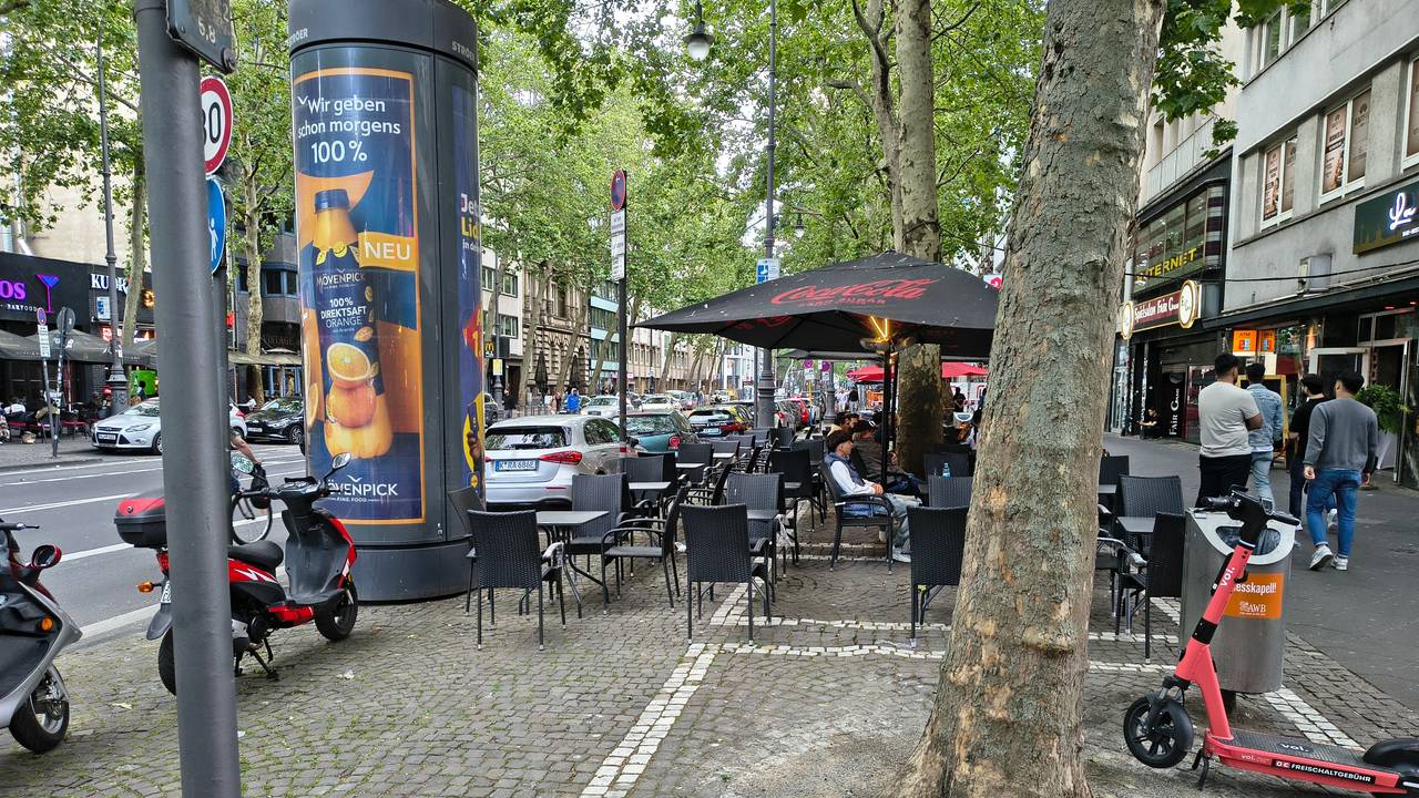 Nicht viel los auf den Kölner Ringen beim WM-Spiel Deutschland gegen Curacao.