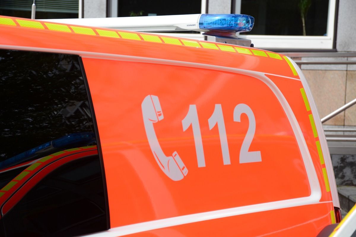 Schwerer Unfall in Mettmann: 62-Jähriger verunfallt.