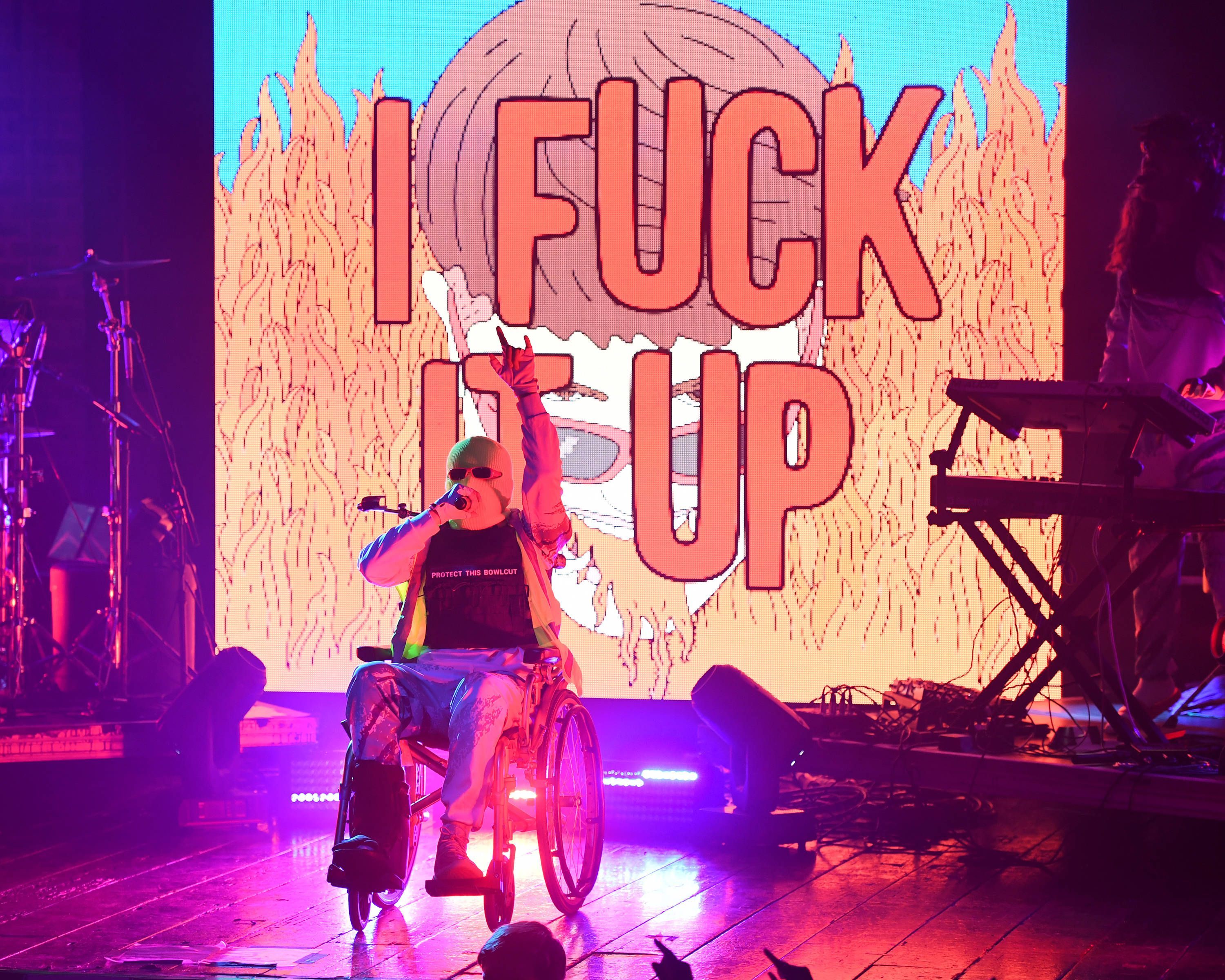 Der US-Musiker Oliver Tree (hier bei einem Auftritt 2019 in Florida) ist bei einem Helikopterabsturz ums Leben gekommen.