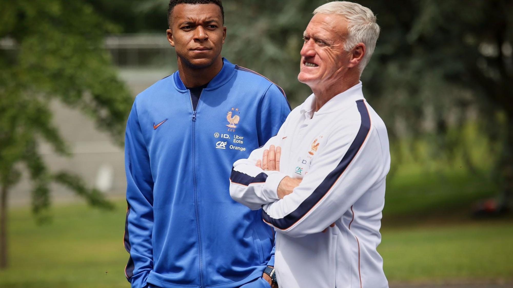 Kylian Mbappé und Didier Deschamps