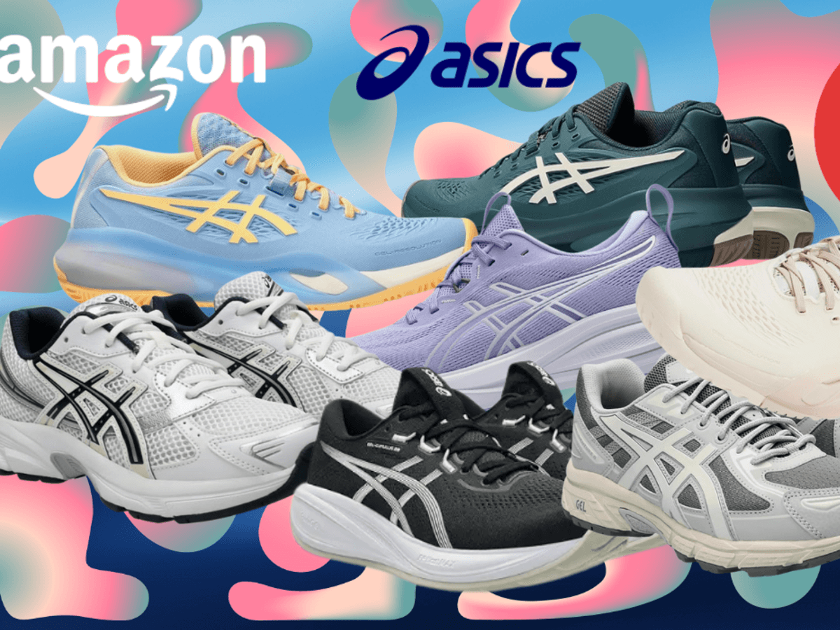 Eine Auswahl bunter Asics Laufschuhe vor einer stilisierten Straßen- und Waldlandschaft im Sonnenuntergang.