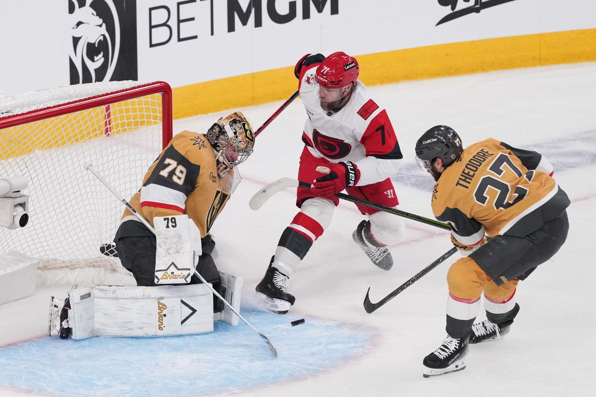 Vegas Golden Knights - Carolina Hurricanes