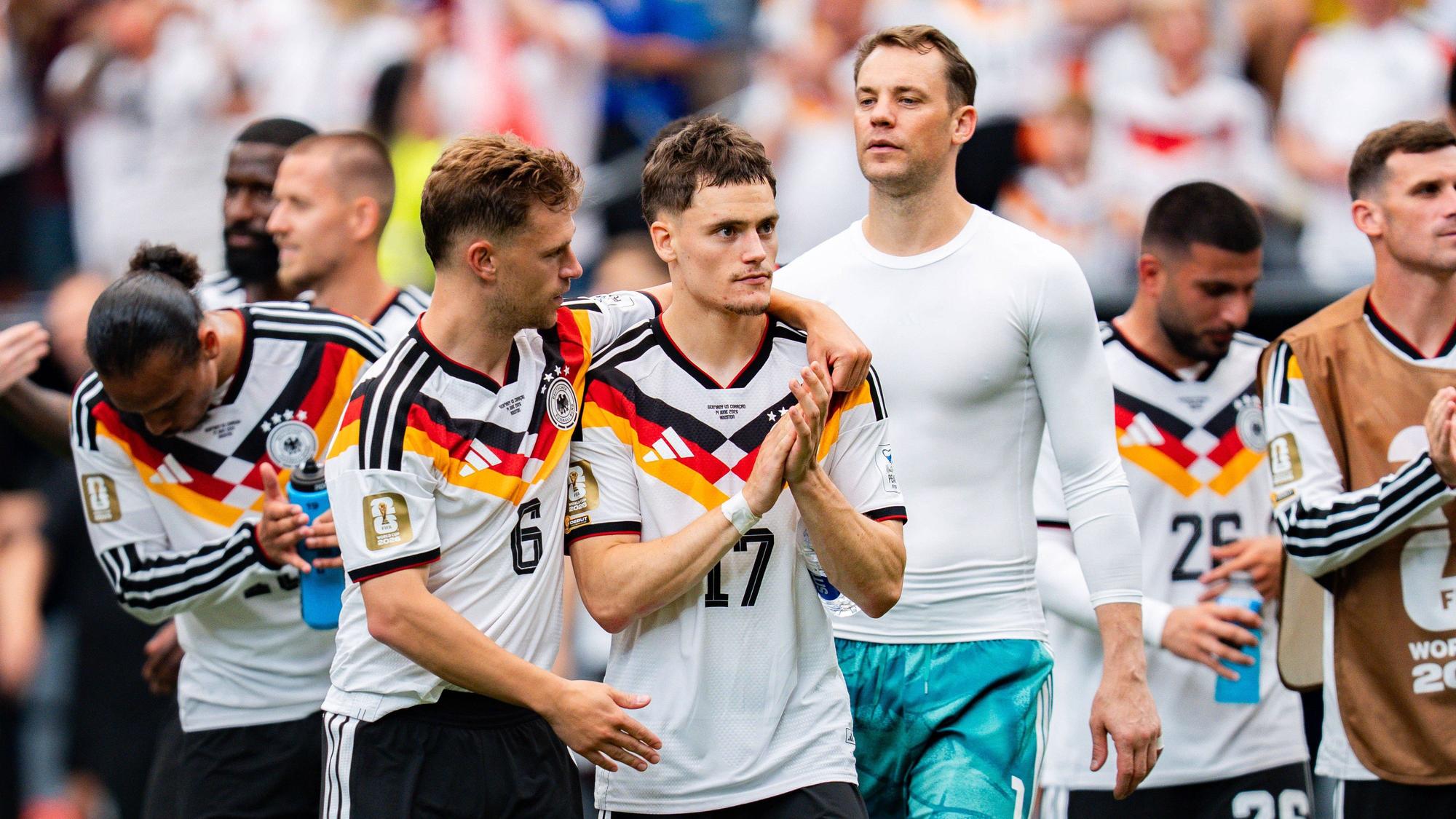 Die deutschen Spieler um Joshua Kimmich und Florian Wirtz nach dem 7:1 gegen Curacao bei der WM 2026.