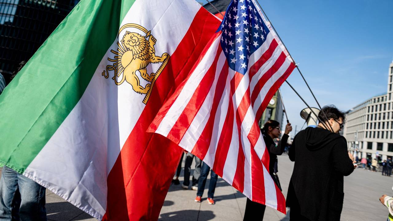 Historische Iran-Flagge