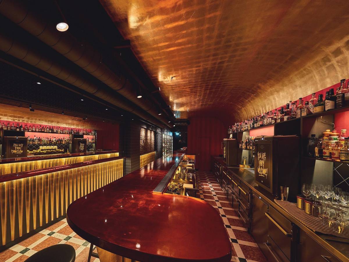 Blick in die „Grid Bar“ in der Kölner Friesenstraße.