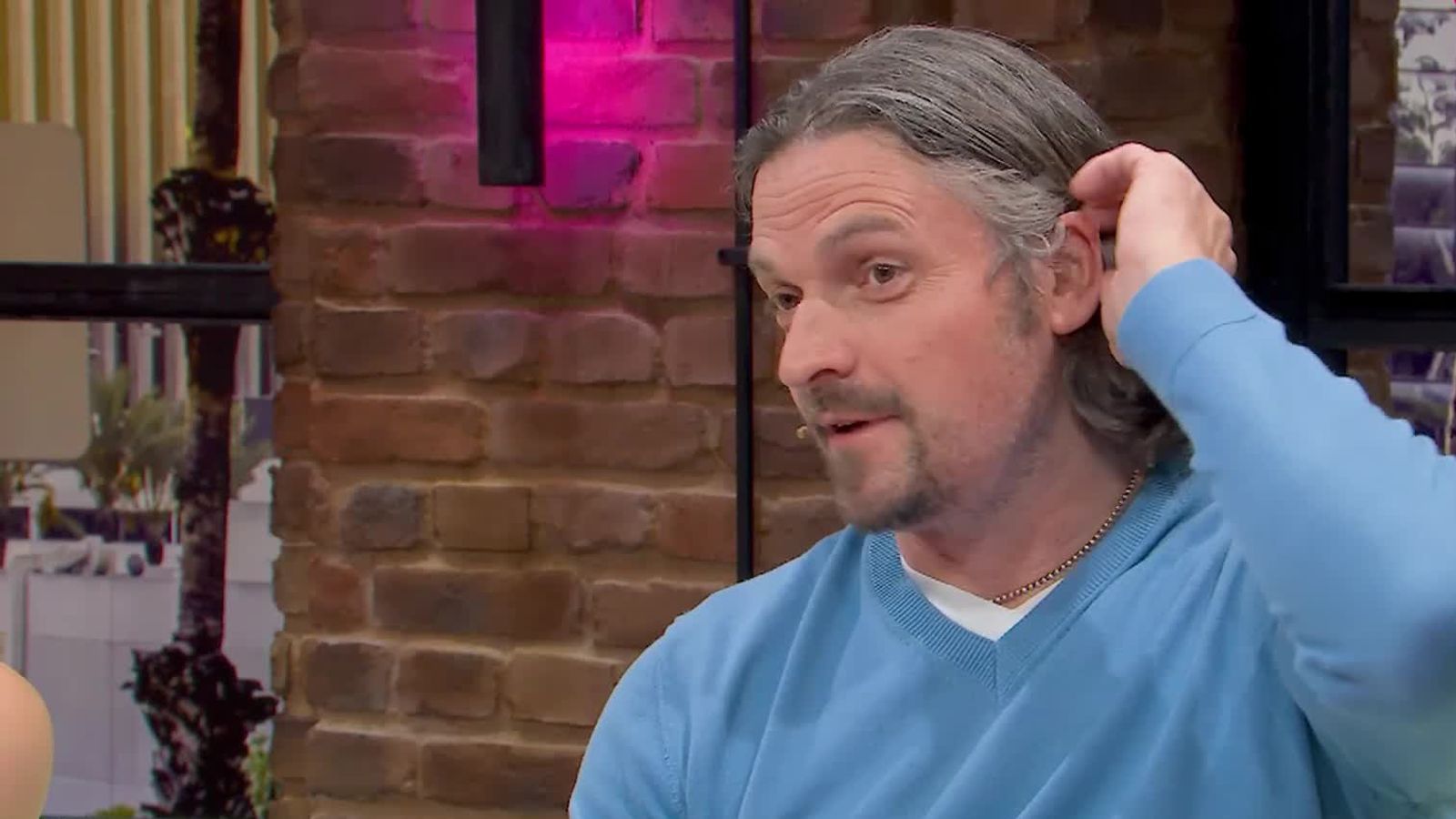 Lutz Pfannenstiel machte ein kurioses Geständnis im „Breakfast Club“ von MagentaTV. (Bild: MagentaTV)