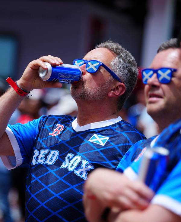 Schottische Fans in der Fanzone in Boston.