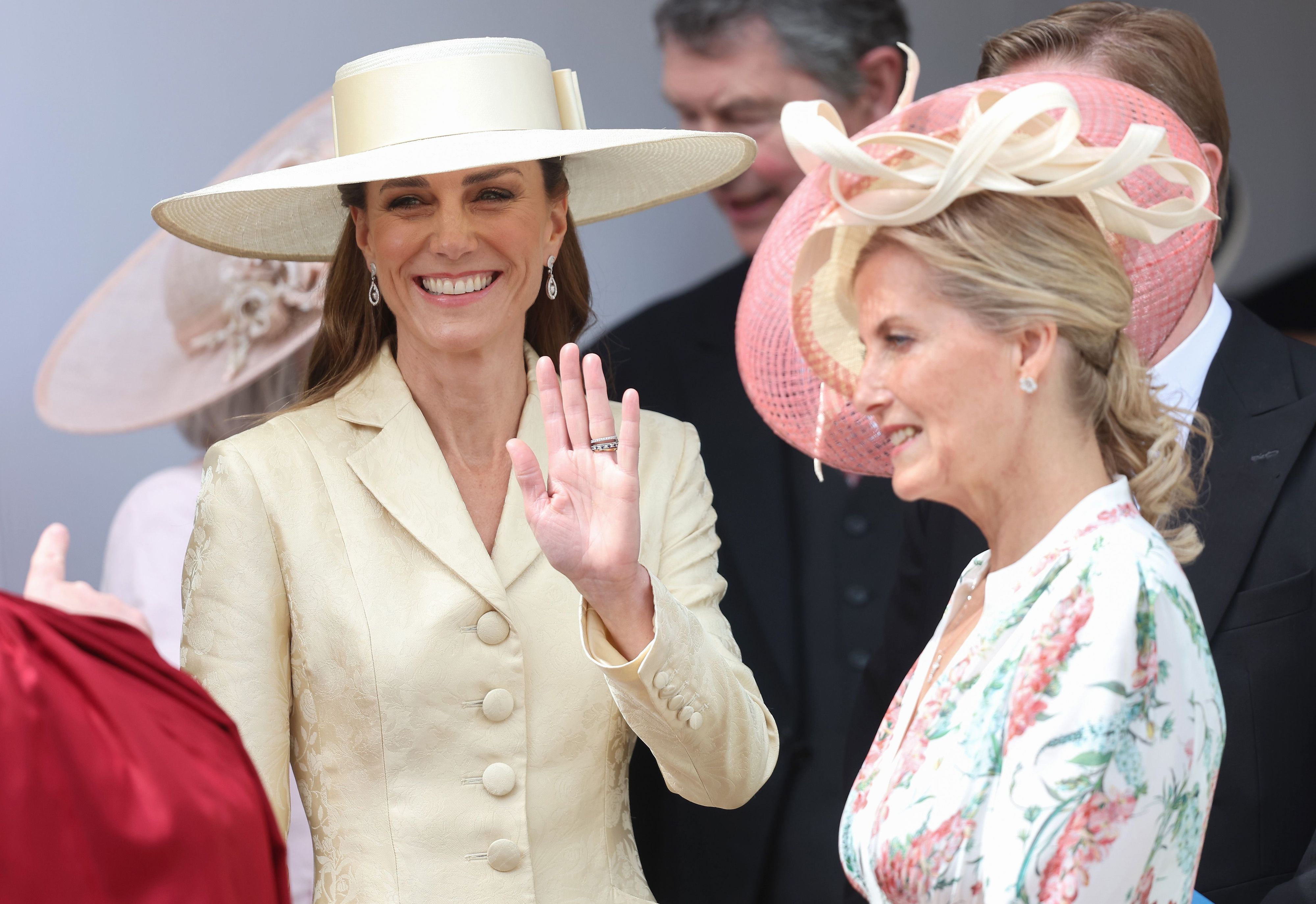 Prinzessin Kate und Herzogin Sophie bei der jährlichen Feier des Hosenbandordens.
