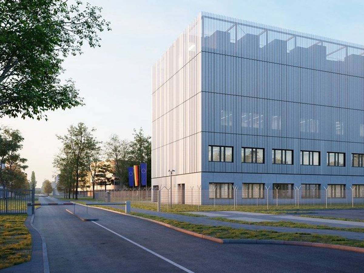 Entwurf des Govsatcom-Hub: ein kltziger, rechteckiger Bau, etwa 30 Meter hoch, mehr als 1000 Quadratmeter groß und mit reichlich Platz für Server, Kühlgeräte und rund 100 Mitarbeitende.