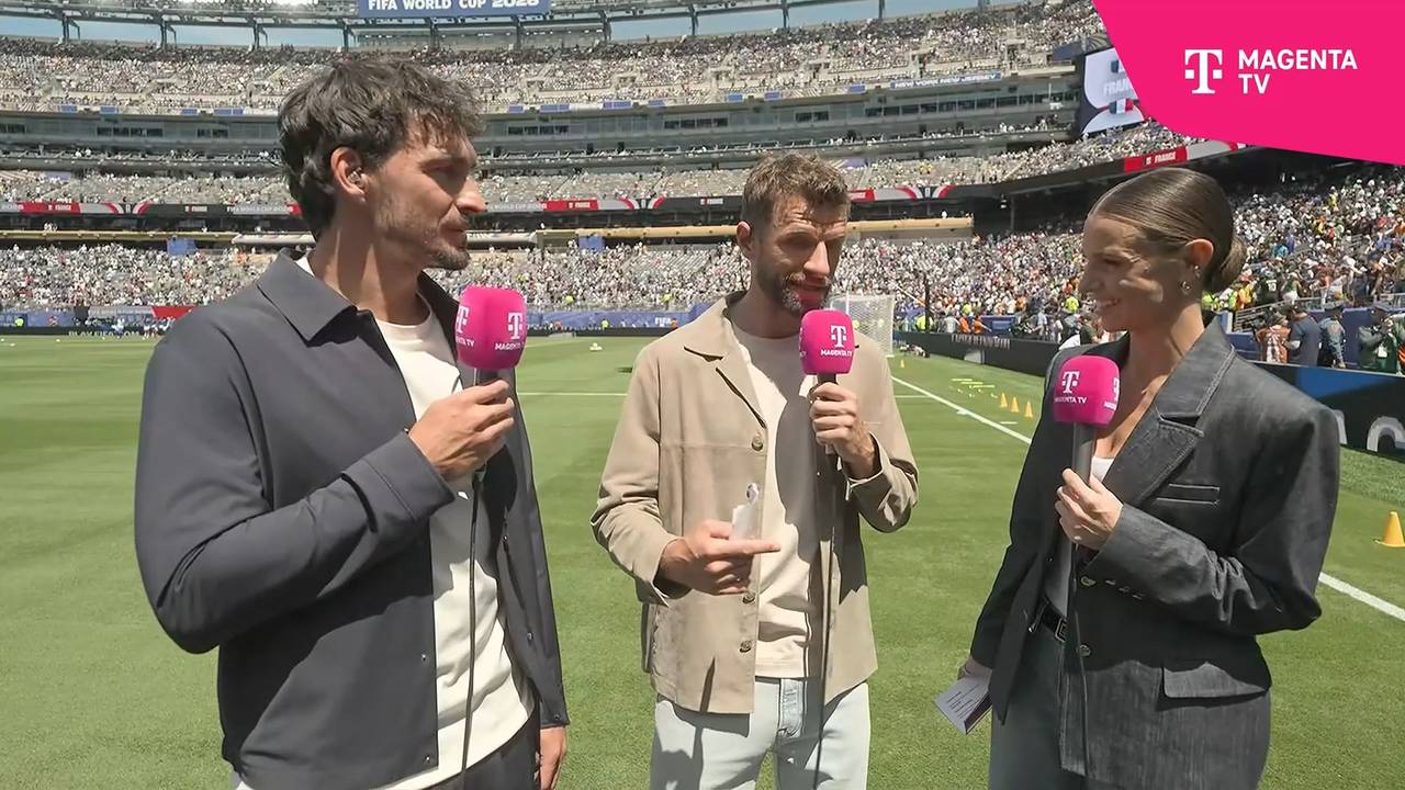 Das Trio bei MagentaTV: Mats Hummels, Thomas Müller und Laura Wontorra