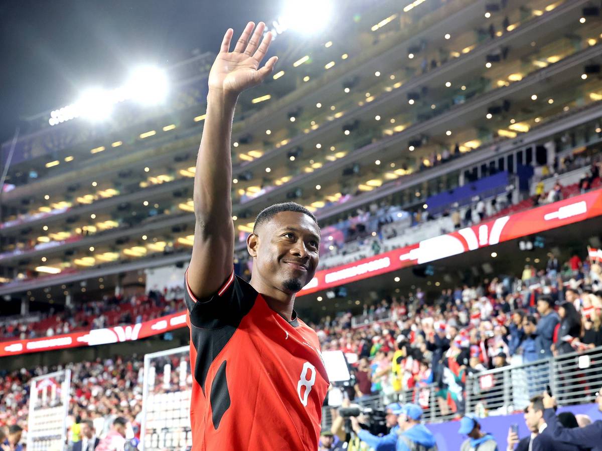 David Alaba jubelt nach dem WM-Auftaktsieg gegen Jordanien.