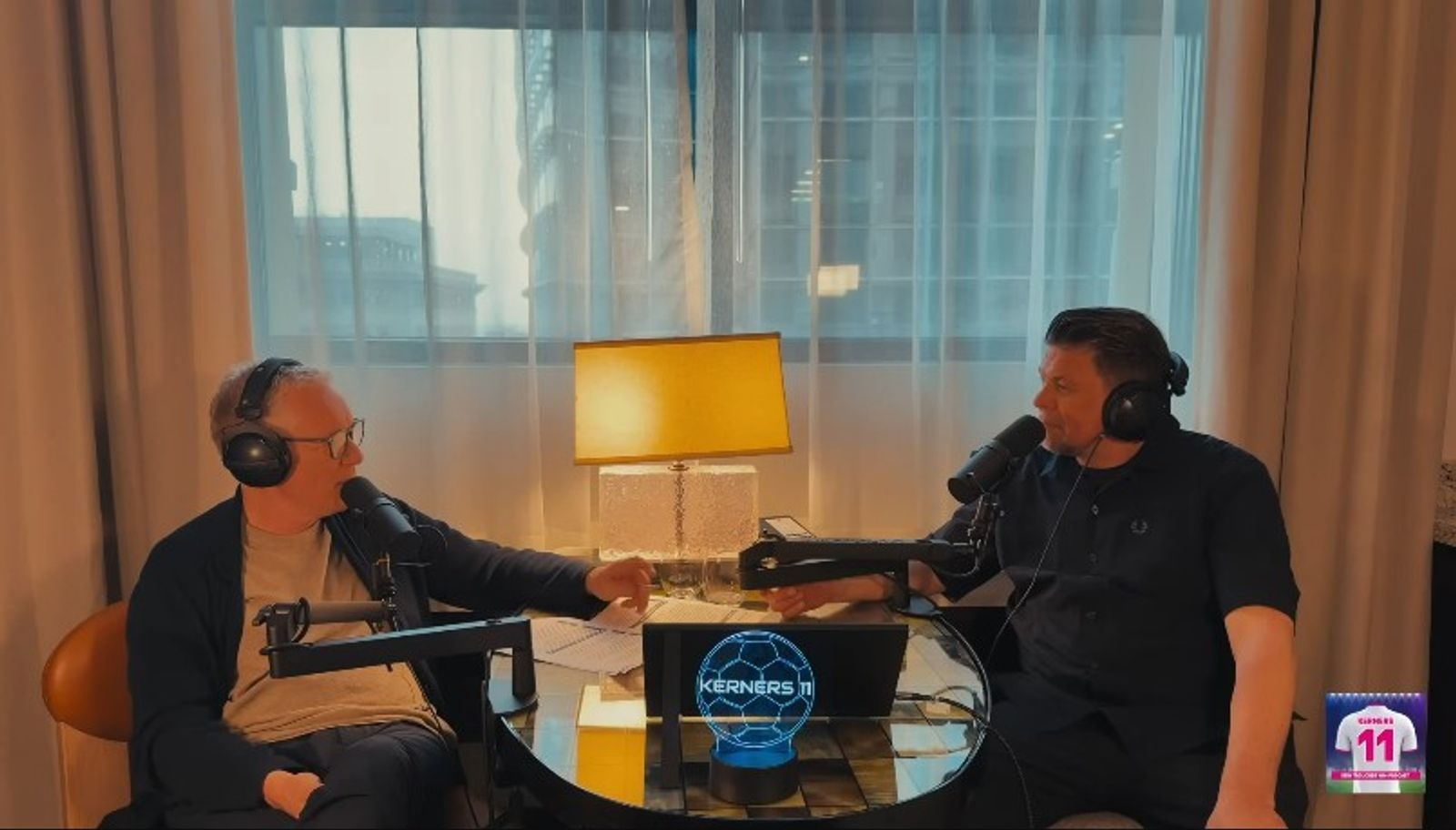 TV-Koch Tim Mälzer war im WM-Podcast „Kerners 11“ von Johannes B. Kerner zu Gast. (Bild: YouTube/ Magenta Sport )