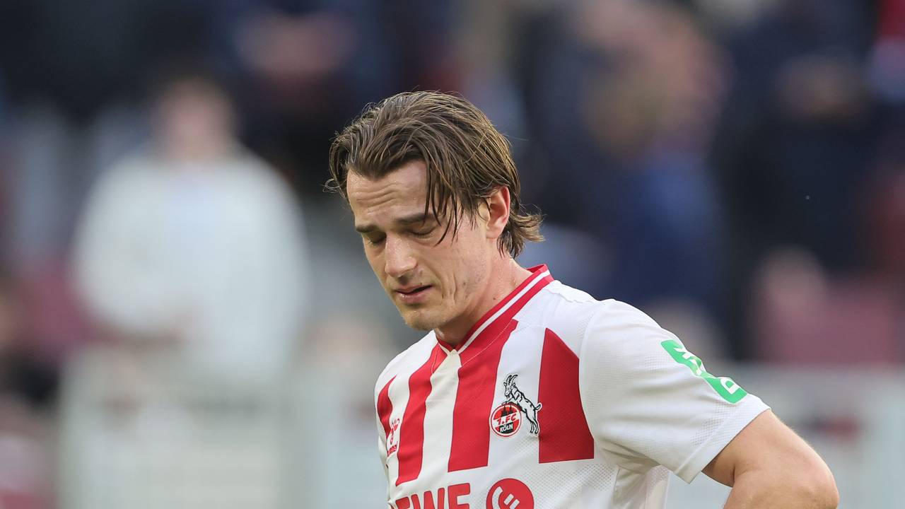 Jakub Kaminski steht für den 1. FC Köln auf dem Feld
