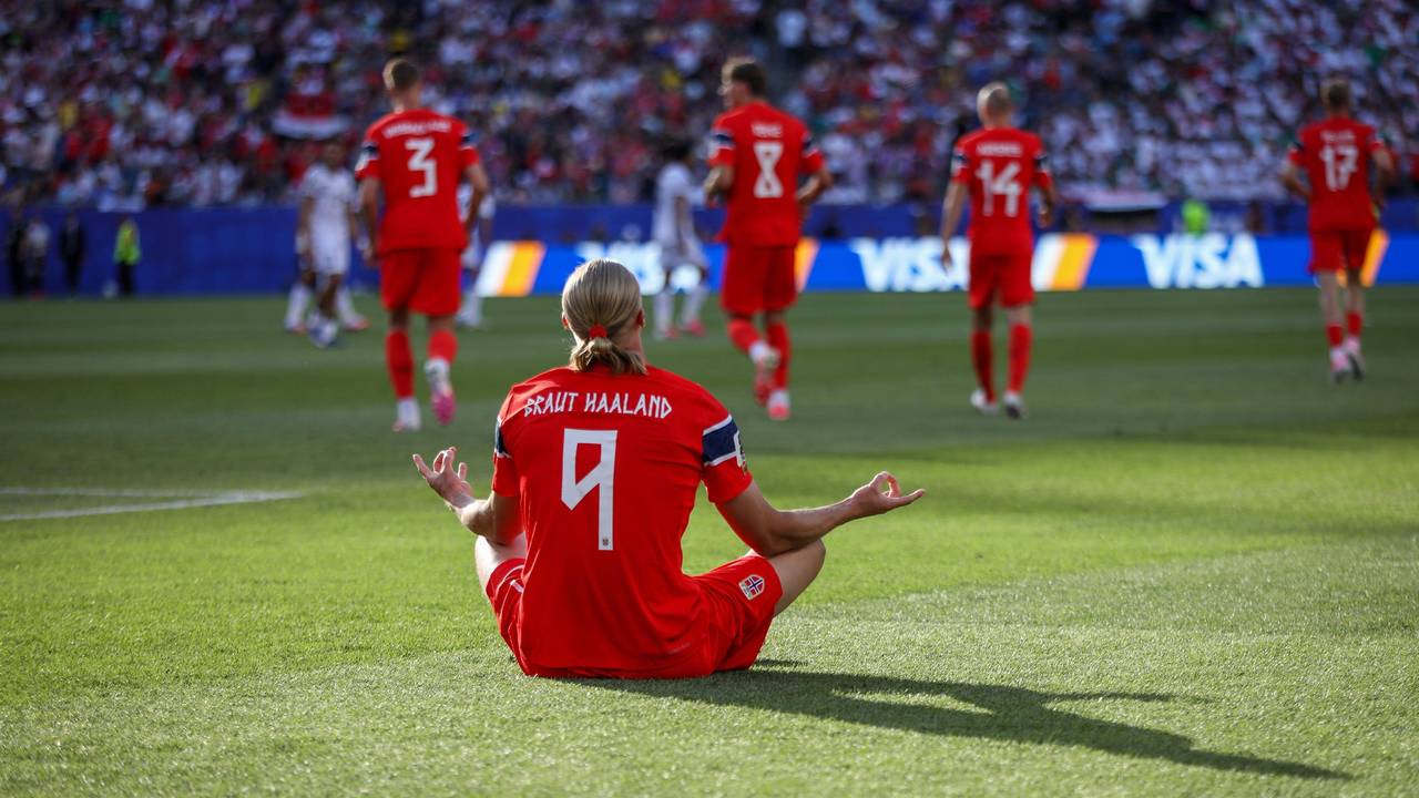 Traf beim WM-Auftakt der Norweger gleich doppelt: Superstar Erling Haaland