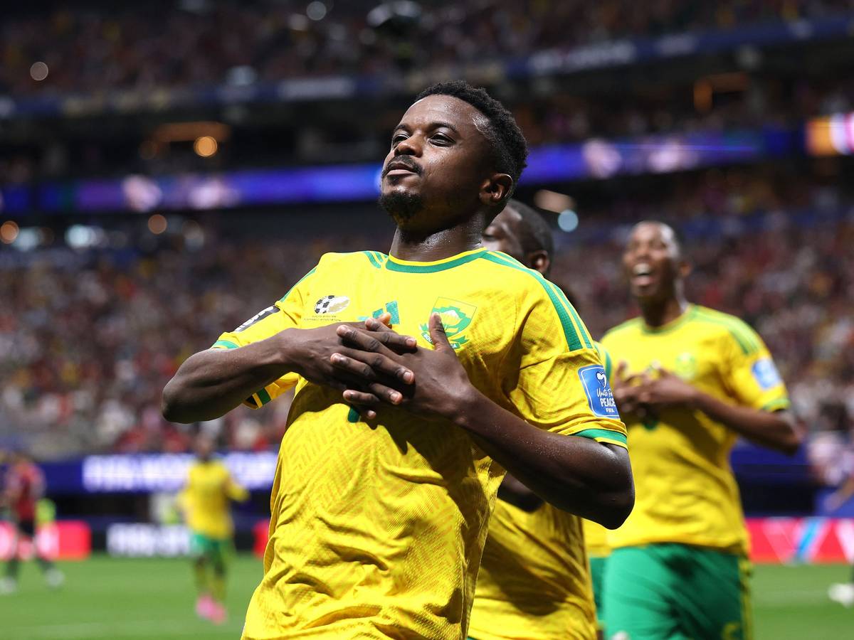 Teboho Mokoena bejubelt seinen Treffer gegen Tschechien bei der WM 2026.