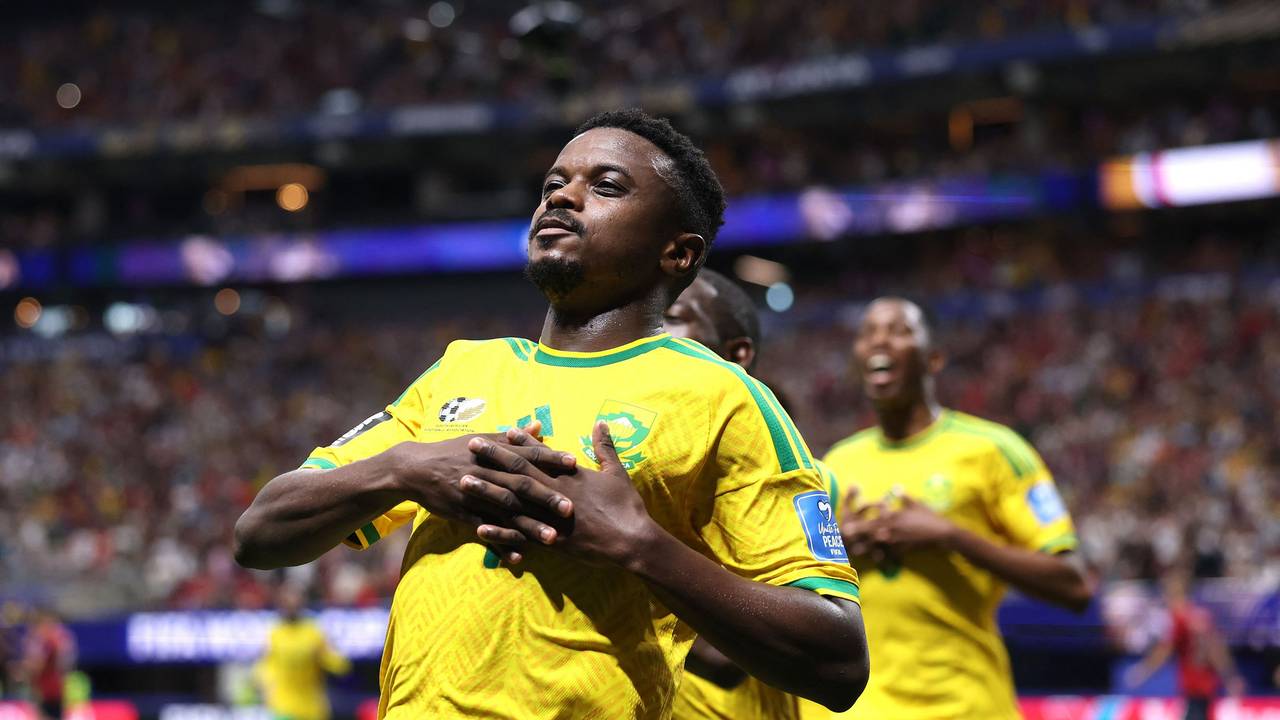 Teboho Mokoena bejubelt seinen Treffer gegen Tschechien bei der WM 2026.
