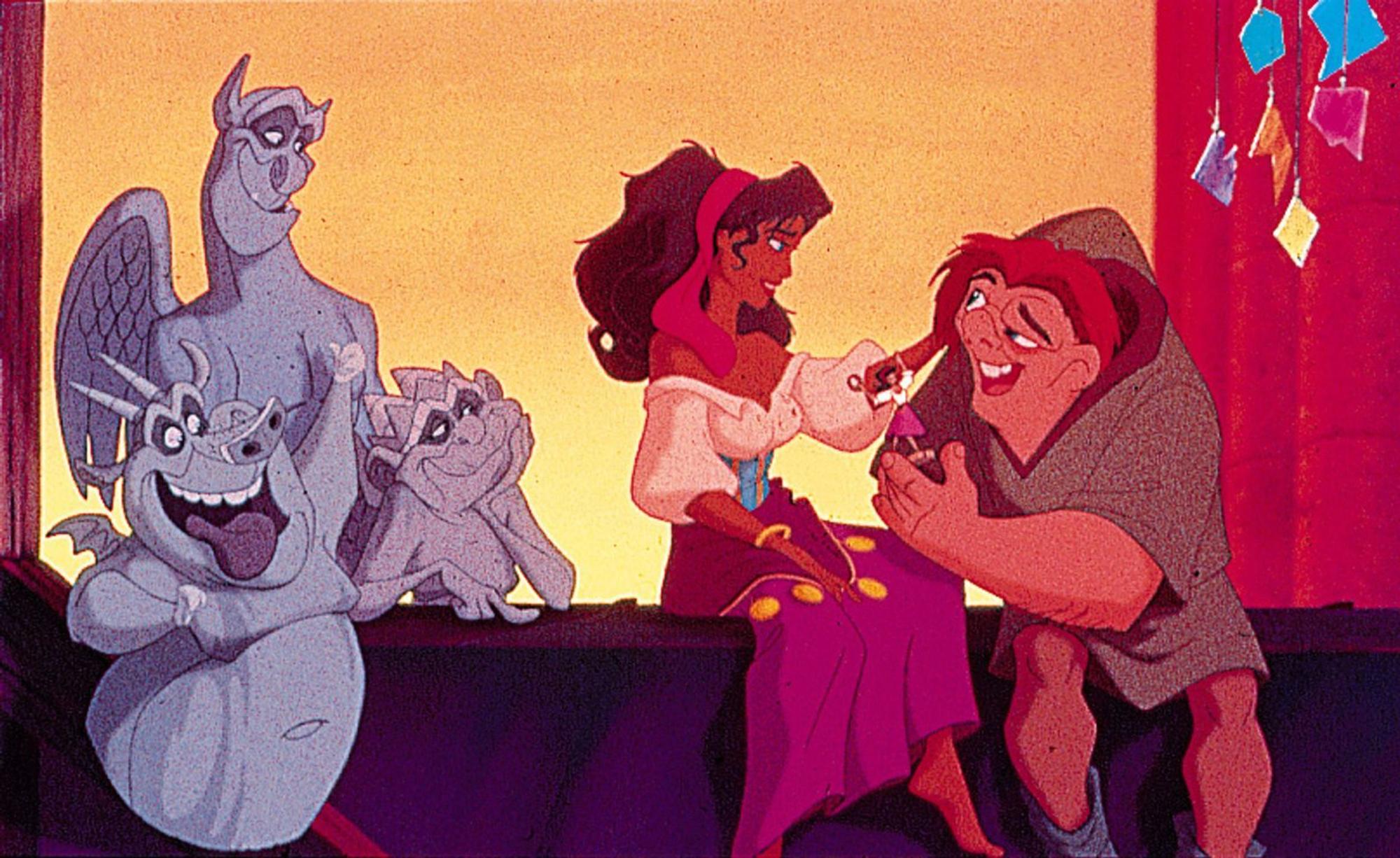 Auch die Darstellung von Esmeralda und den Roma steht immer wieder in der Kritik. (Bild: Walt Disney Studios)