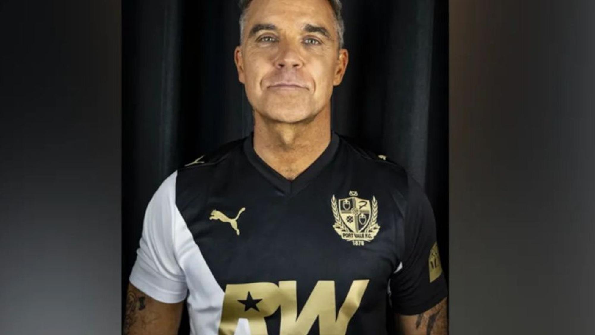 Robin Williams im Trikot des englischen Fußballvereins Port Vale
