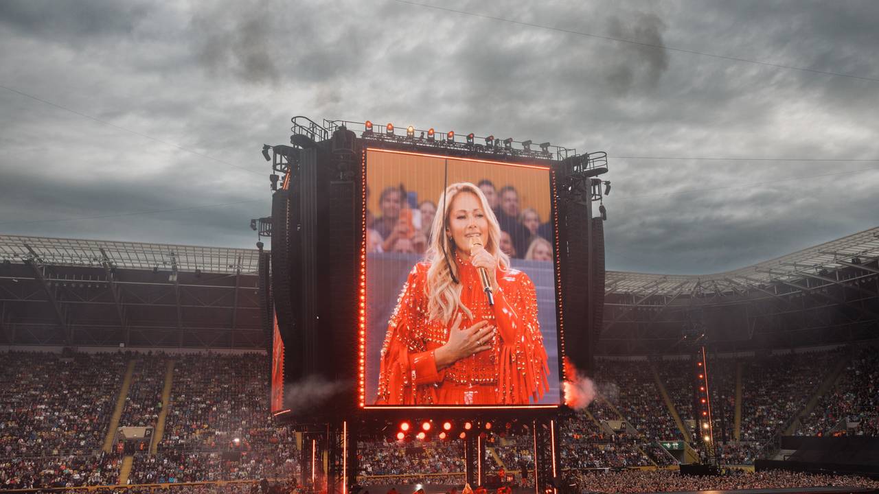 Blick auf die Bühne von Helene Fischer.