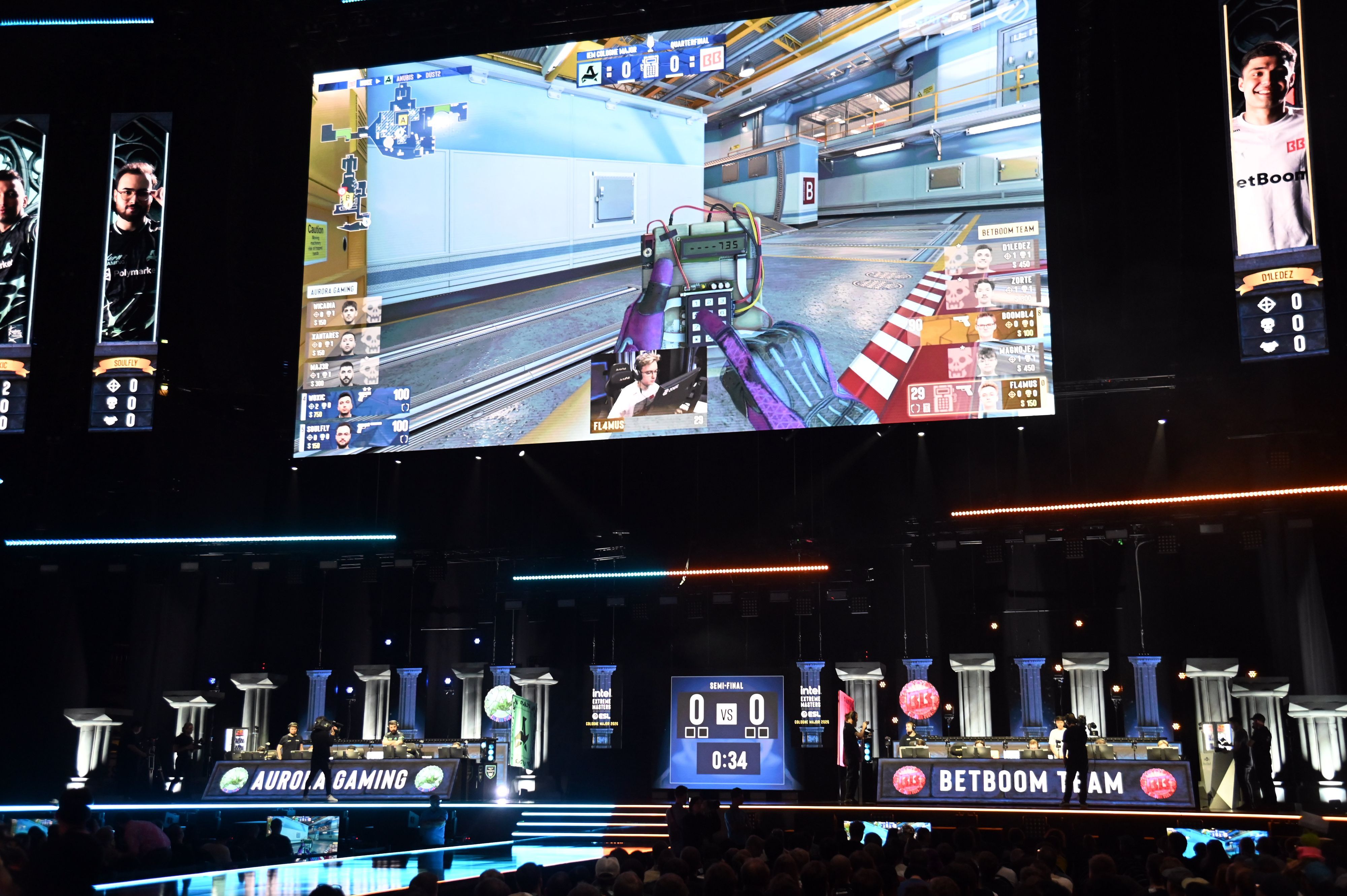 IEM Cologne: Blick auf die Bühne beim ersten Viertelfinale.