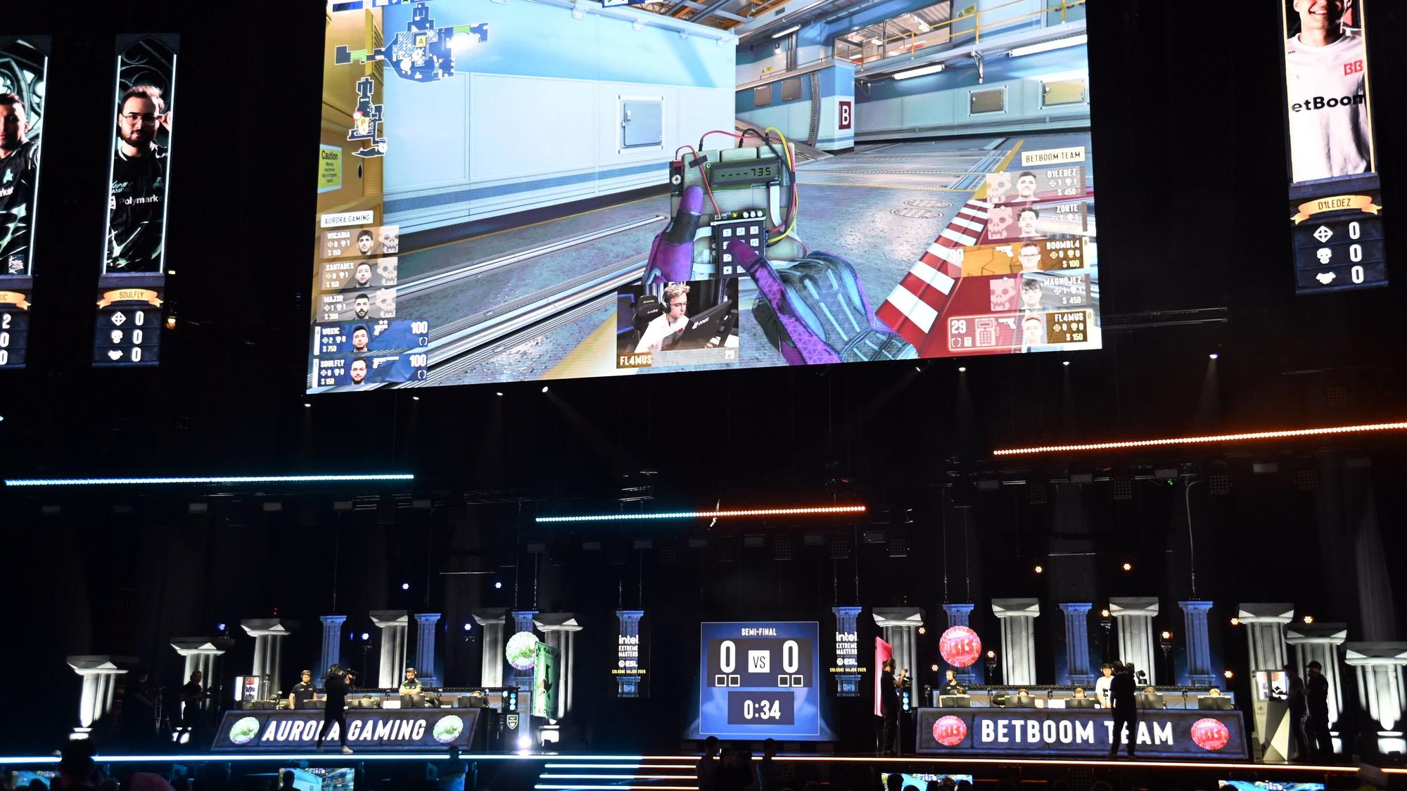 IEM Cologne: Blick auf die Bühne beim ersten Viertelfinale.