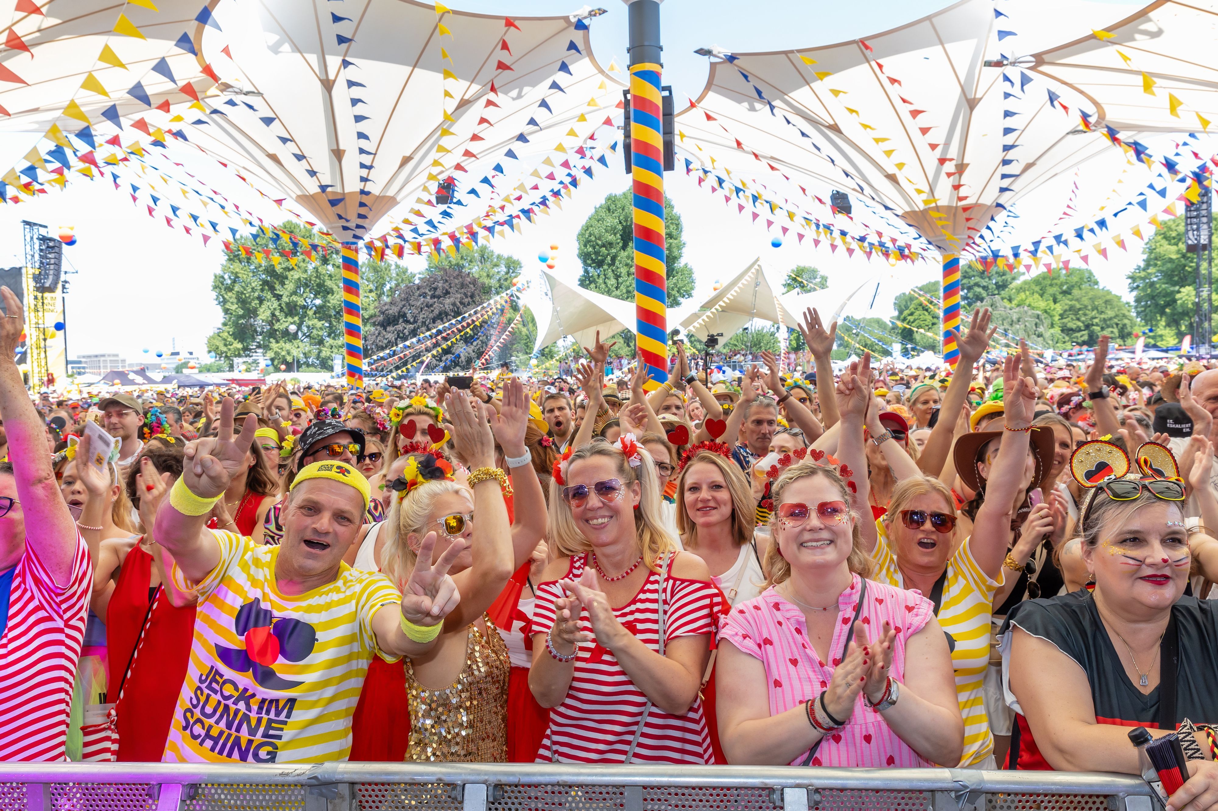 Das Sommerfestival „Jeck im Sunnesching“ im Tanzbrunnen.