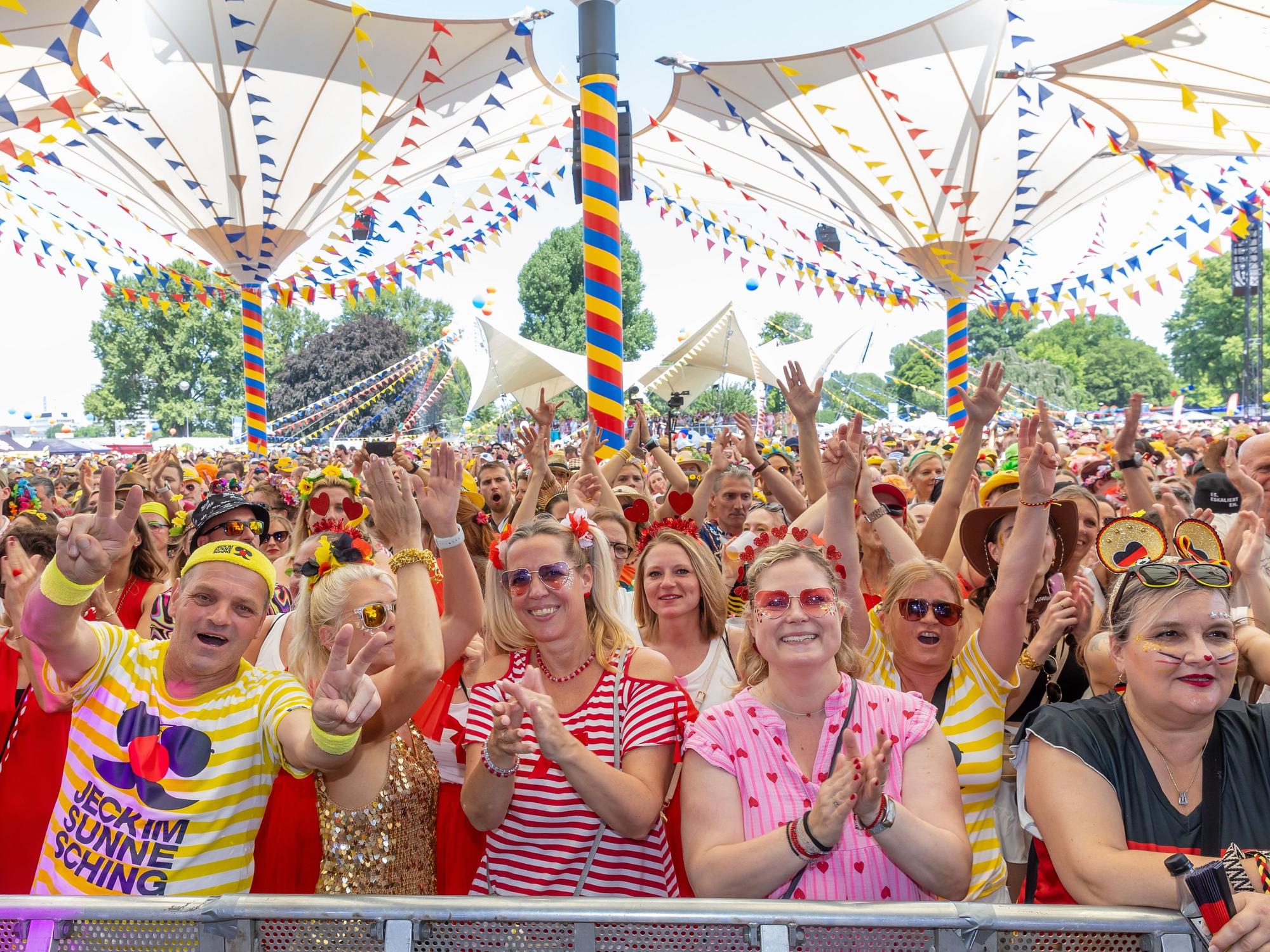 Das Sommerfestival „Jeck im Sunnesching“ im Tanzbrunnen.