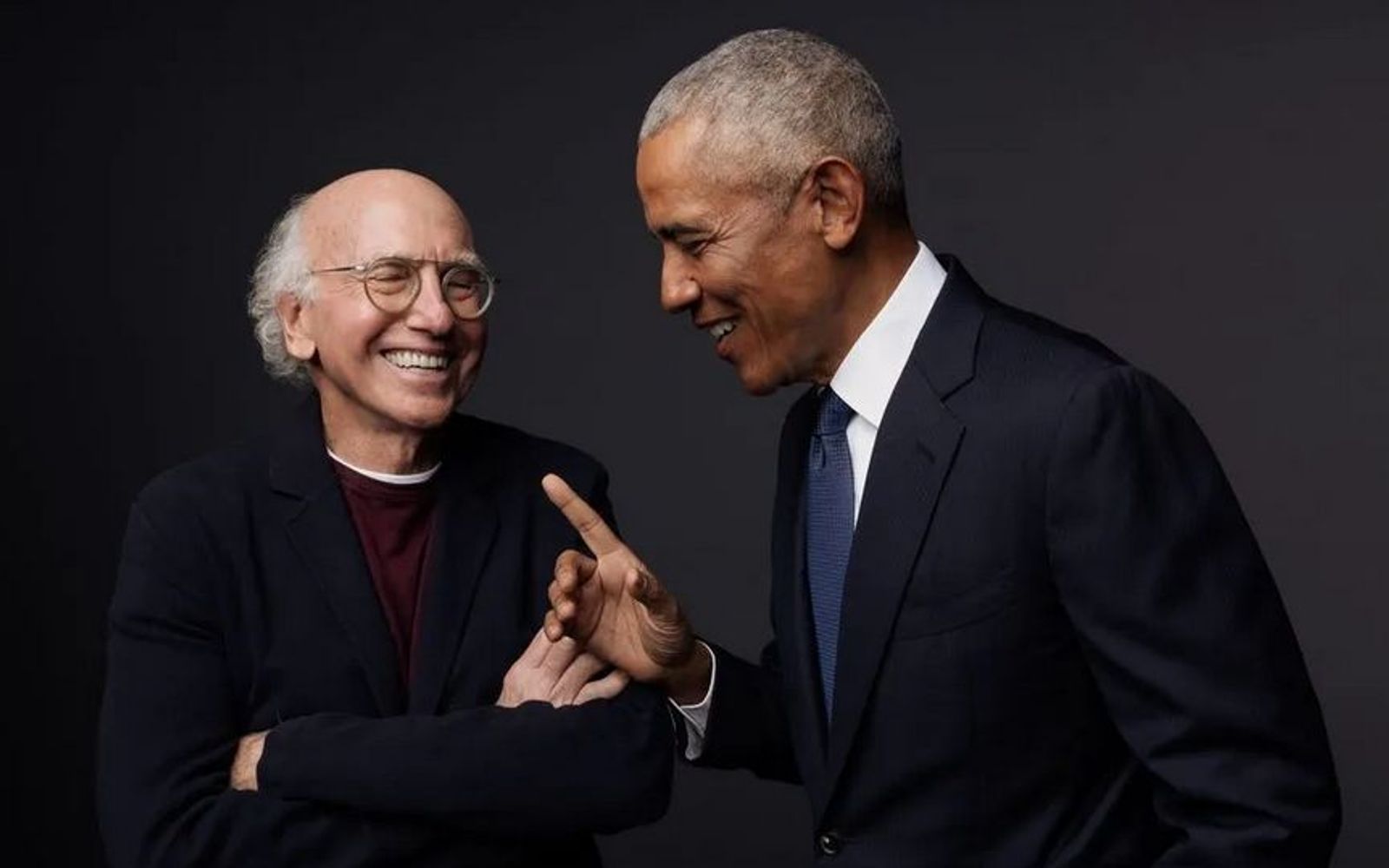 „Life, Larry, and the Pursuit of Unhappiness“ mit Komiker Larry David (links) wurde von niemand geringerem als dem ehemaligen US-Präsidenten Barack Obama produziert.  (Bild: HBO / Art Streiber)