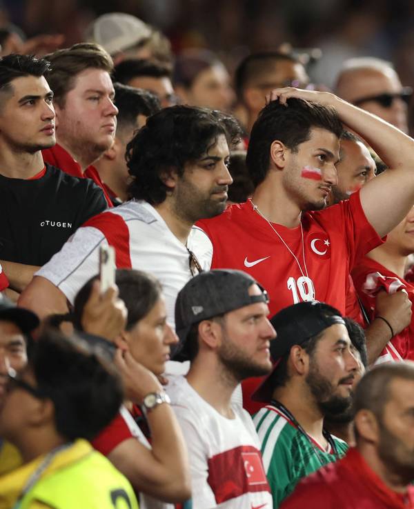 Verzweifelte Türkei-Fans.