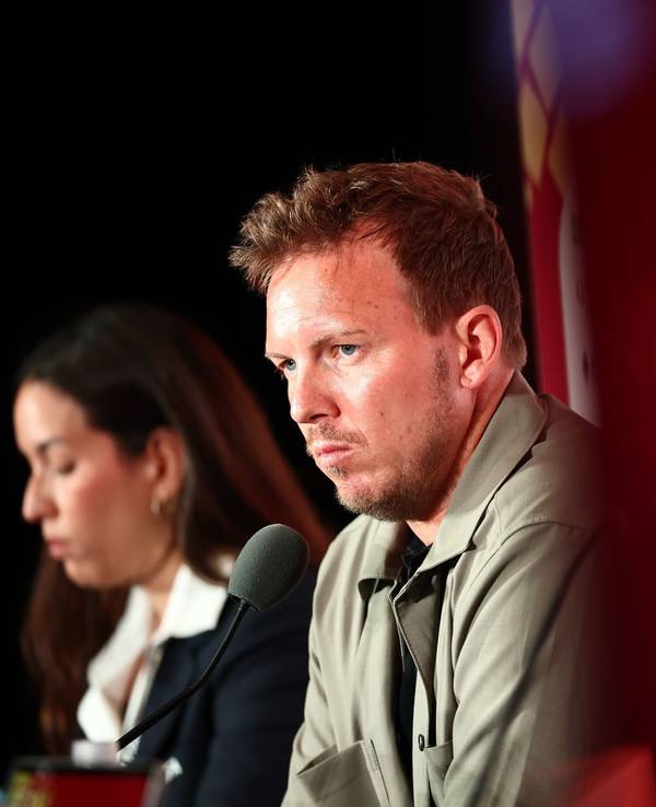 Julia Nagelsmann bei der Pressekonferenz.